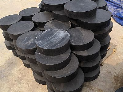 沙雅县板式橡胶支座由若干层橡胶片与薄钢板经加压硫化